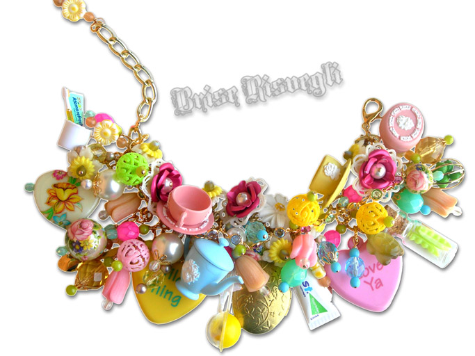 WASH YOUR TEAS Charm Bracelet - 