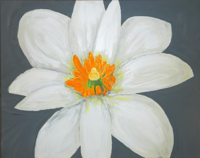 White Flower Yellow Stamen - 