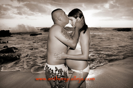 Hawaii Maternity Photos - 
